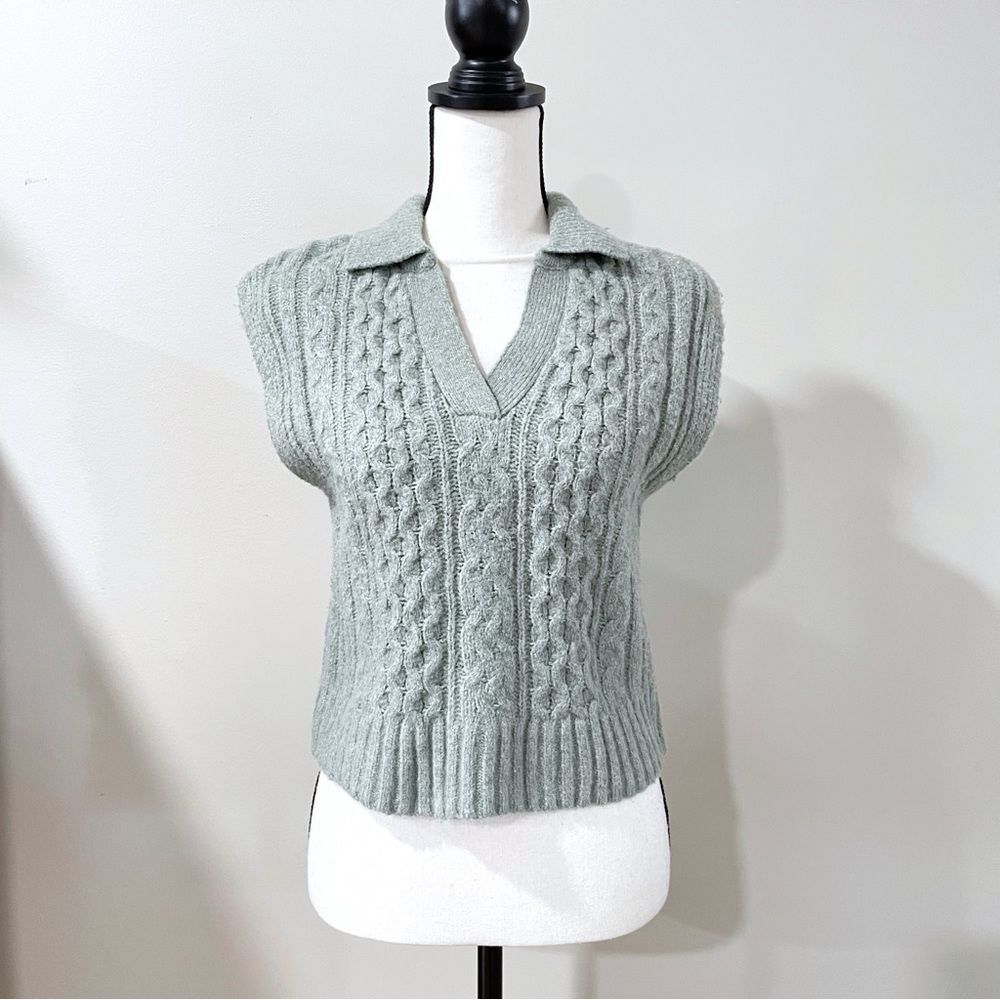 NWT Pink Rose Green Bay Leaf V-neck Collared Cable-knit Sweater Vest, Women M